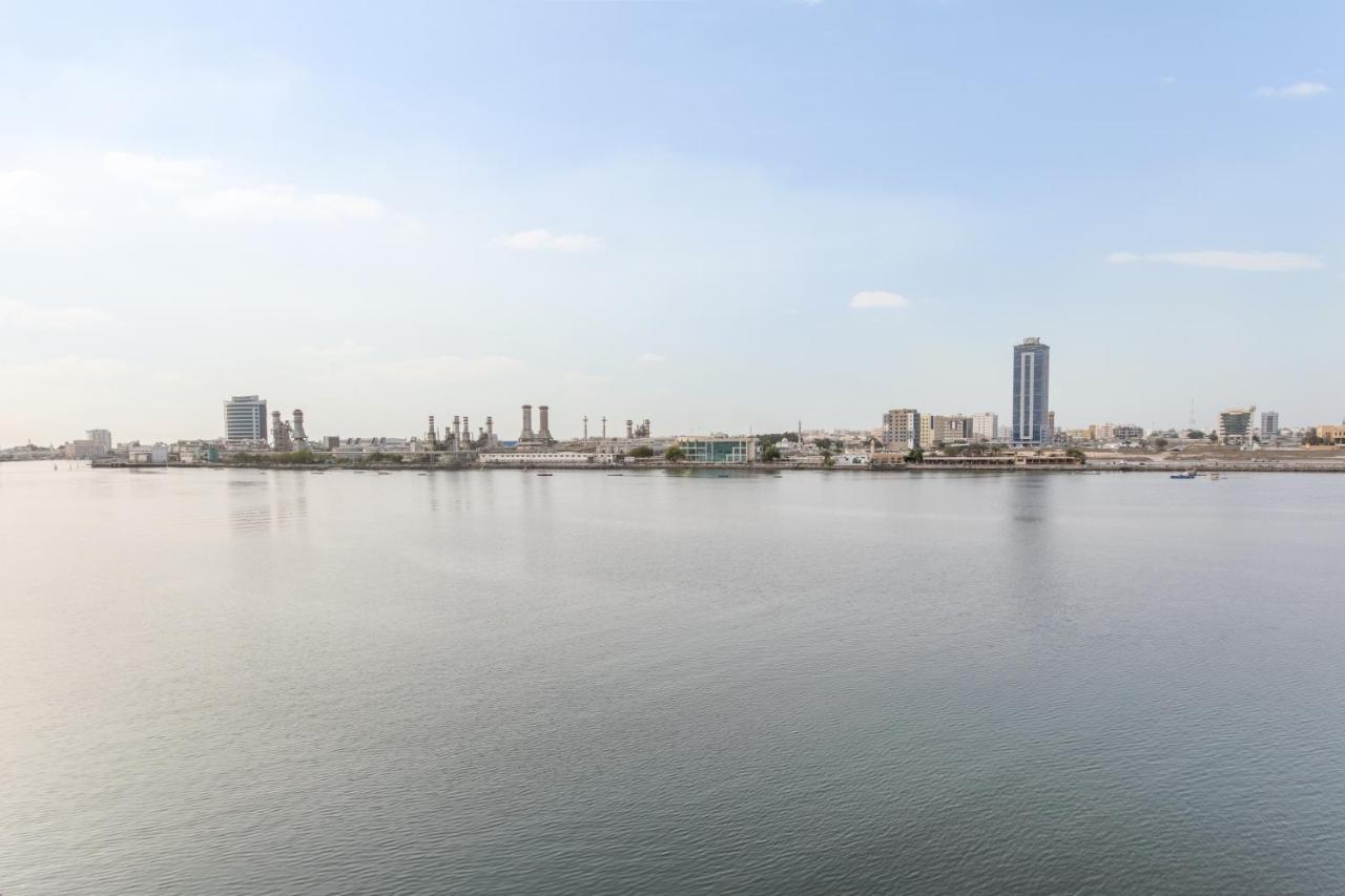Live Wondering Timeless Mangroves Of Rak * Ras al-Khaimah